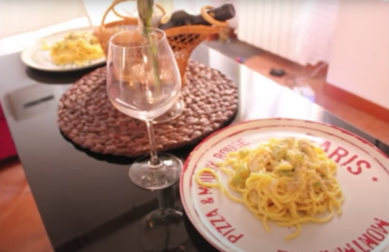 pasta-cacio-e-pepe-with-zucchini